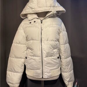 Aeropostale Ivory Quilted Puffer Jacket